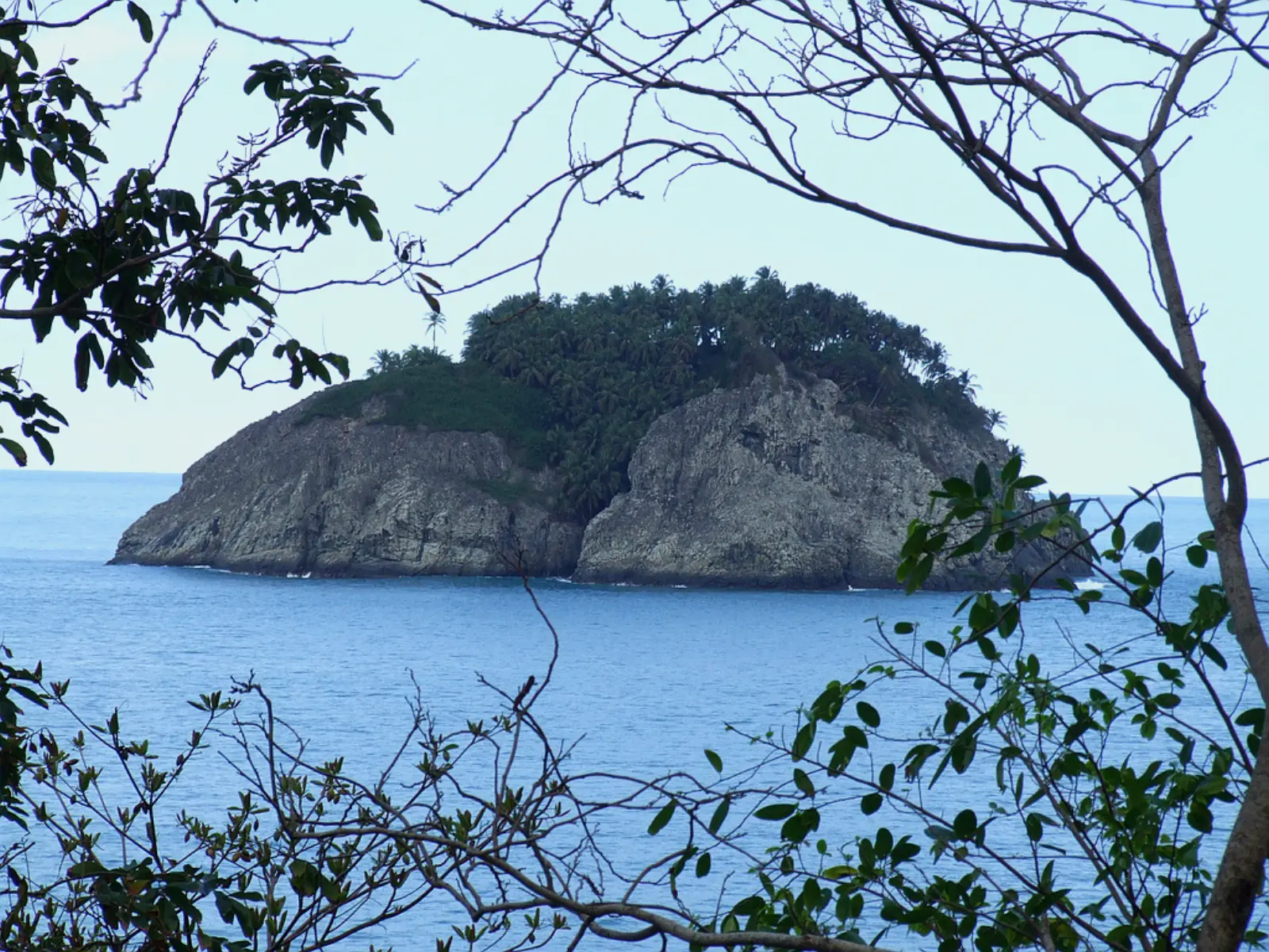 São Tomé & Príncipe sunny tropical coast